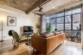 VAQUAY Warehouse 33 In Melbourne CBD